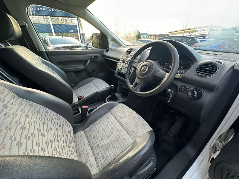 VOLKSWAGEN CADDY