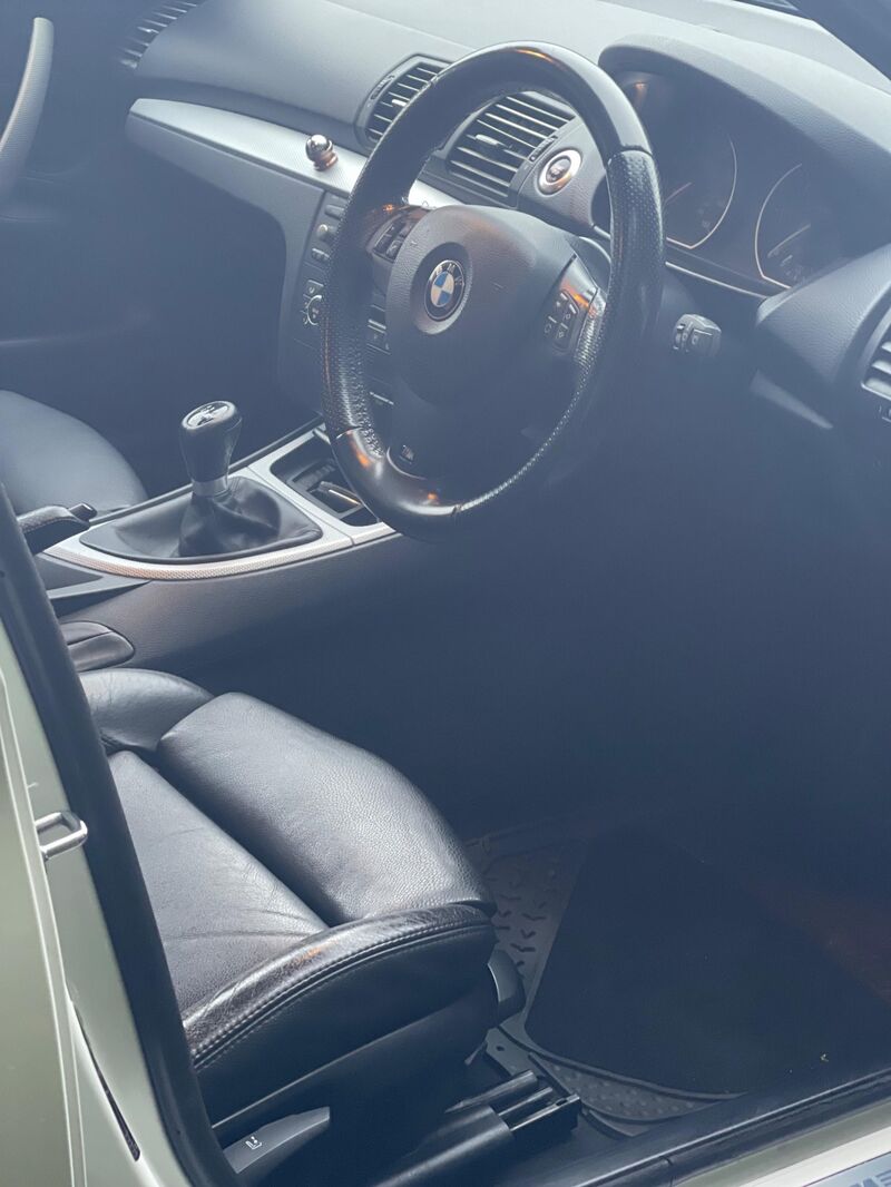BMW 1 SERIES