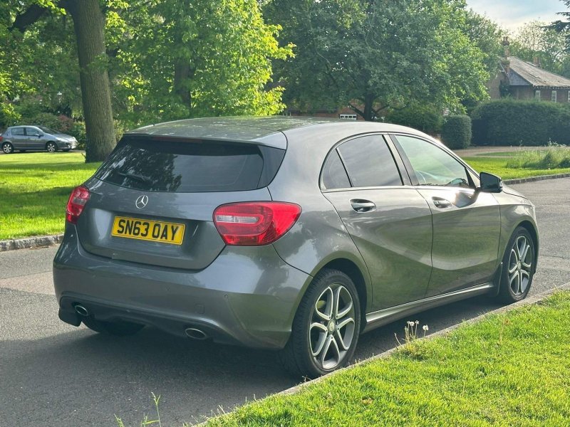 MERCEDES-BENZ A CLASS