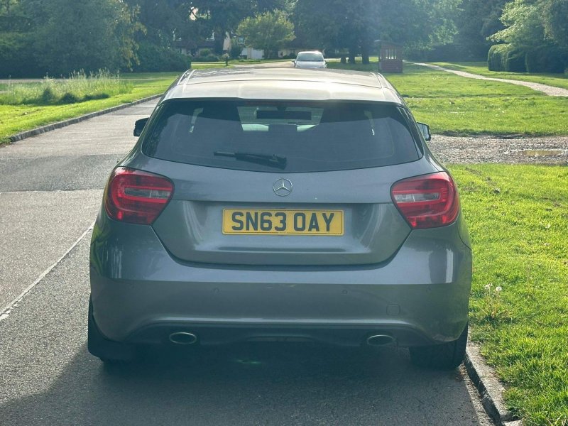 MERCEDES-BENZ A CLASS
