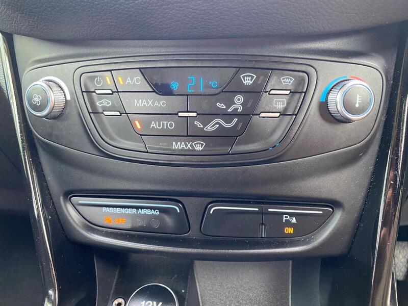 FORD B-MAX