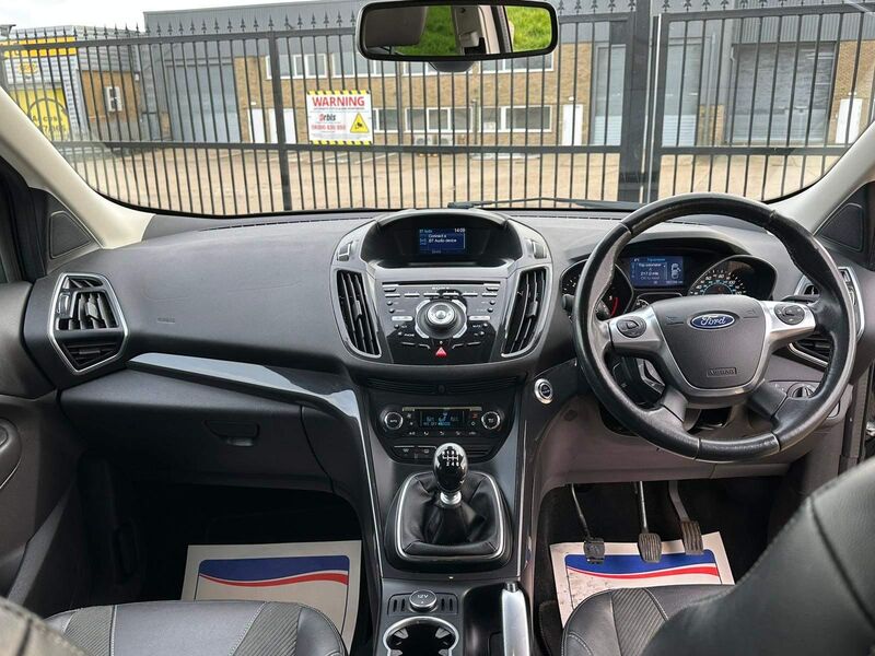 FORD KUGA