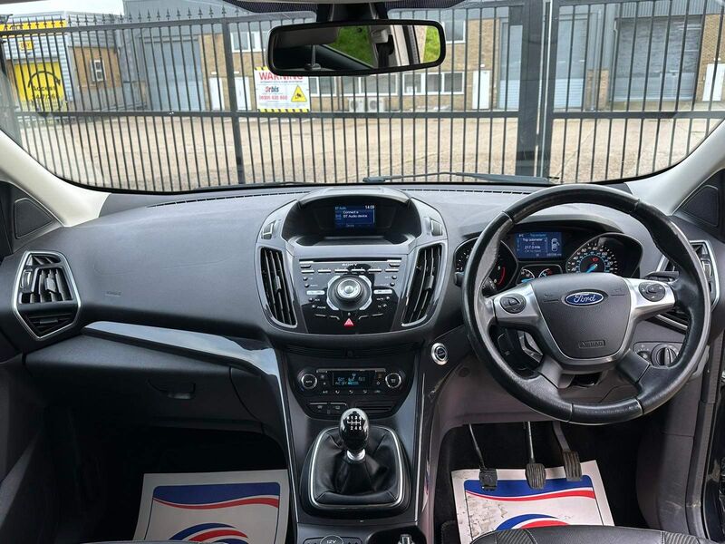 FORD KUGA