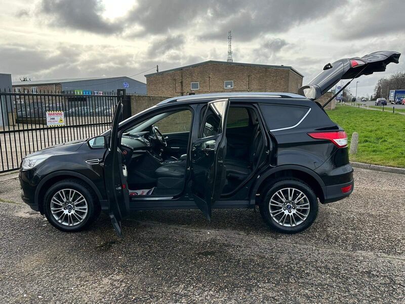 FORD KUGA