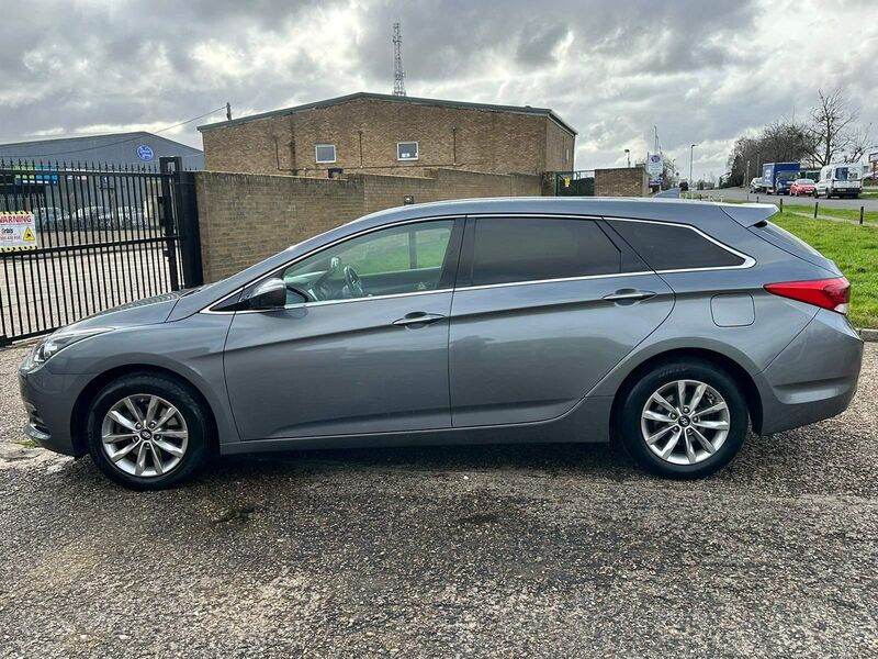 HYUNDAI I40