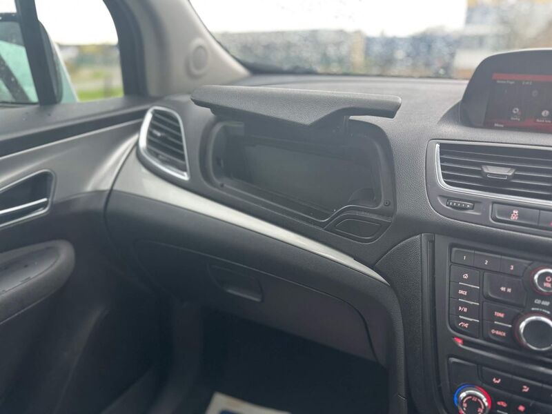 VAUXHALL MOKKA