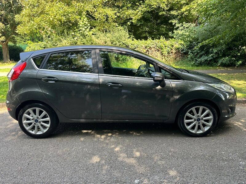 FORD FIESTA