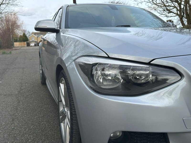 BMW 1 SERIES
