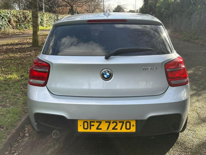 BMW 1 SERIES
