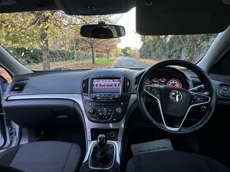 VAUXHALL INSIGNIA