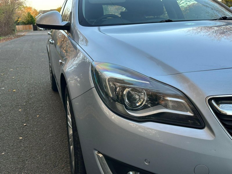 VAUXHALL INSIGNIA