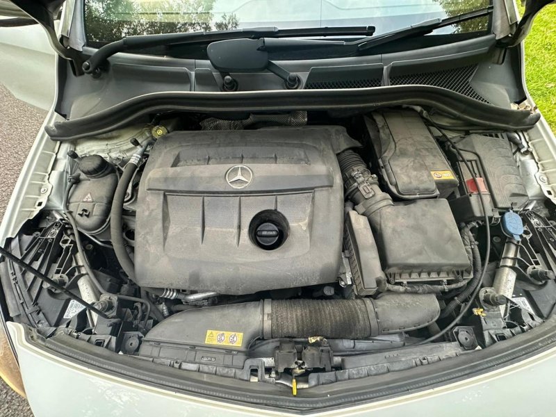MERCEDES-BENZ B CLASS
