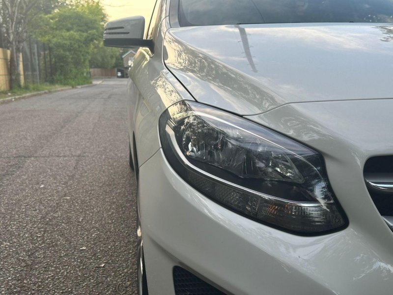 MERCEDES-BENZ B CLASS